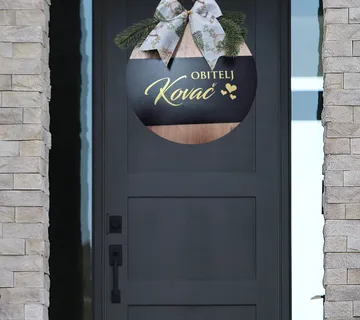 Ukras za vrata - cover