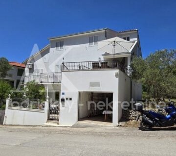 Uređena apartmantska kuća u Zaostrogu, Makarska Rivijera - cover