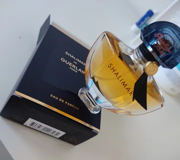 Guerlain Shalimar - cover
