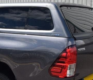 KROV SA POP-OUT PROZORIMA AEROKLAS ZA TOYOTA HILUX - cover
