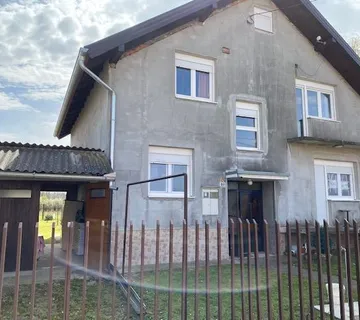 581. Vukovar, Augusta Cesarca 80, obiteljska kuća 225,81 m2, pz 42 m2 - cover