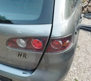 SEAT IBIZA 2005 ZADNJE LAMPE - cover