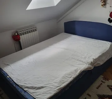 Francuski krevet s madracem, podnicom i spremnikom 140x200cm HITNO! - cover