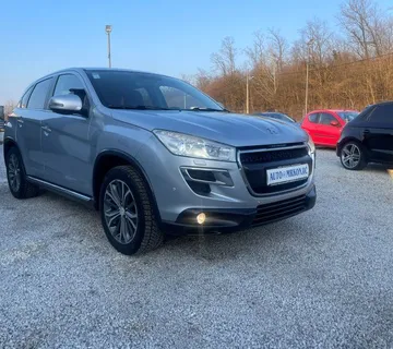 Peugeot 4008 1,6 HDi 4x4 115 *ALURE*XENON*NAVIGACIJA*KAMREA*SERVISNA* - cover