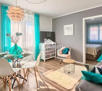 Pula, stan 2 sobe, parking (prodaja) - cover