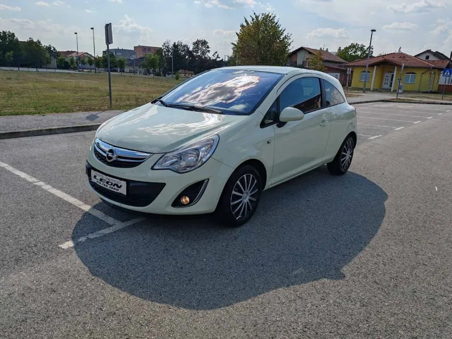 Opel Corsa 1,3 CDTI,2011 GOD,143000 KM,KARTICE - cover
