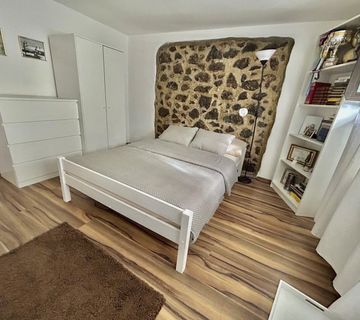 ***Požega: renovirana kuća sa zemljištem 2.550m2*** (prodaja) - cover