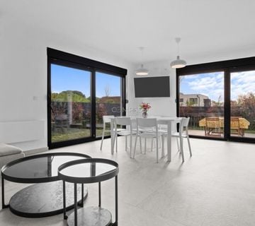 Prekrasan stan: Poreč, Garbina, 185.00 m2, novogradnja - cover