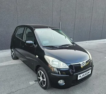 Hyundai i10 1,2 2009.g. 160000km - cover