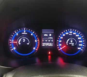I40cw 1.7crdi 6mt - cover