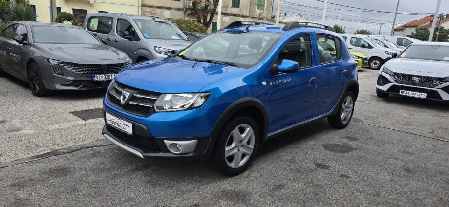 Dacia Sandero TCe - 110.000km - NAVI - KLIMA - REG 1 GOD !!! - cover
