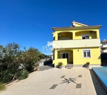 PRILIKA Istra, okolica Peroja, fantastična kuća s bazenom (prodaja) - cover