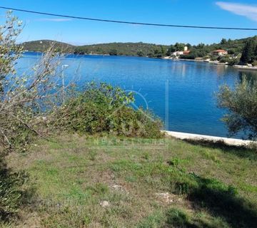 Građeninsko zemljište pov. 892 m2, 1. red do mora, Luka (Dugi otok) - cover