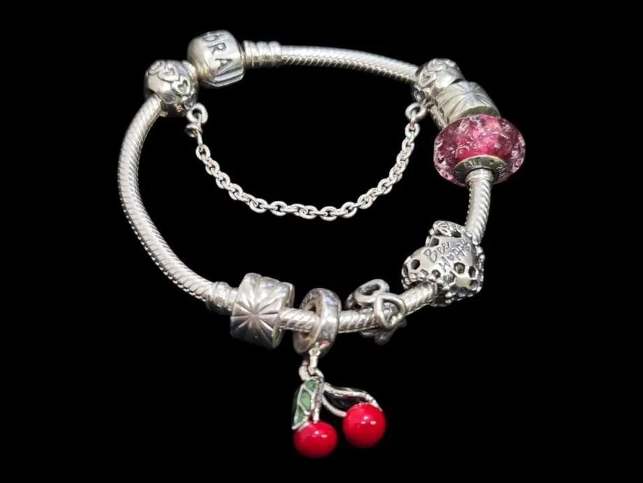 SREBRNA PANDORA NARUKVICA S PRIVJESCIMA / R1, RATE ! - cover