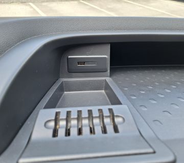 RENAULT TRAFFIC Passenger 1.6 dCi 120 PUTNIČKI, 2019 god. - cover