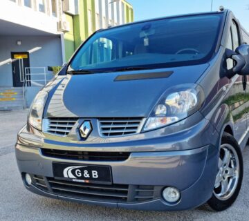 Renault -  .Trafic 2.0 dCi - Black Edition - Passenger Lux - - cover