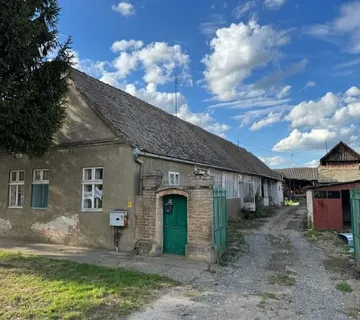62. Borovo, Partizanska 22, kuća 228 m2 5 zgrada ukupno 511 m2 na ok. - cover