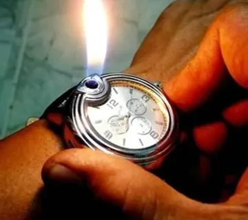 Ručni sat s upaljačem - cover