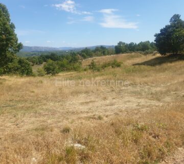 Pićan - prodaja građevinskog zemljišta, 2495 m2 - cover