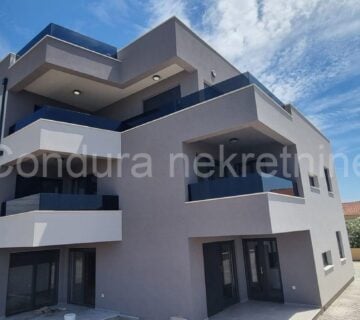 Privlaka – penthouse 300 m od mora!! - cover