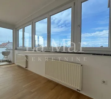 Trosoban stan na Trešnjevci + parkirno mjesto, 2012.g. - cover