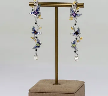 Srebrne naušnice Tallulah - cover