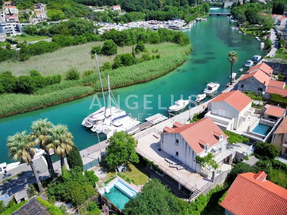 Dubrovnik - okolica, kuća s bazenom za investiciju - PRILIKA (prodaja) - cover
