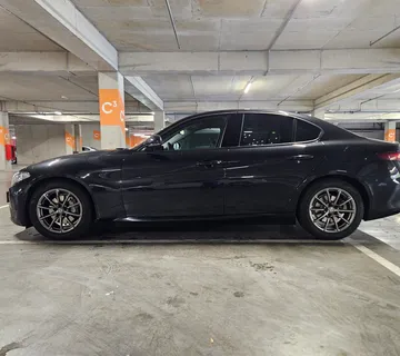 Alfa Romeo Giulia 2.2JTD automatik, koža, servisirana, radar, nav - cover