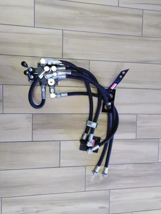 GARNITURA UNUTARNJEG RAZVODNIKA C330 KPL - cover