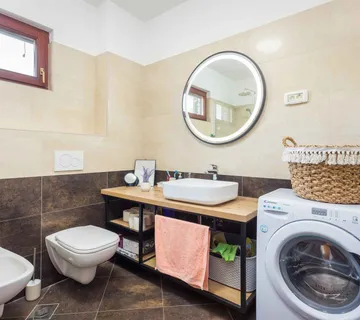 Apartmani Cesare - cover