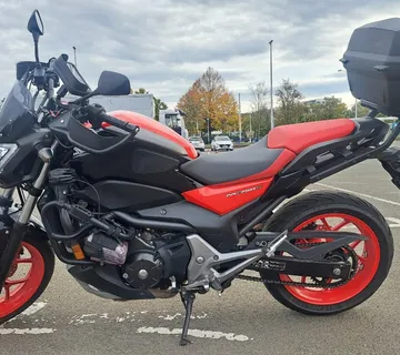 HONDA NC750 SA, sa puno dodatne opreme, povoljno prodajem - cover