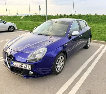 Alfa Romeo Giulietta 1,6 JTD - cover