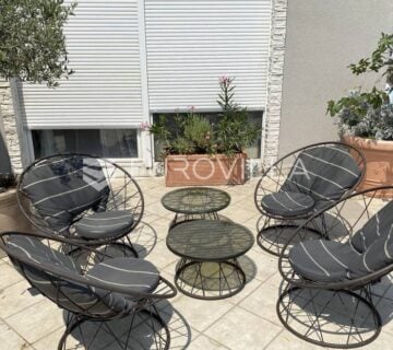 Zagreb, Dugave, četverosoban penthouse, 130 m2, panoramski pogled, prodaja - cover