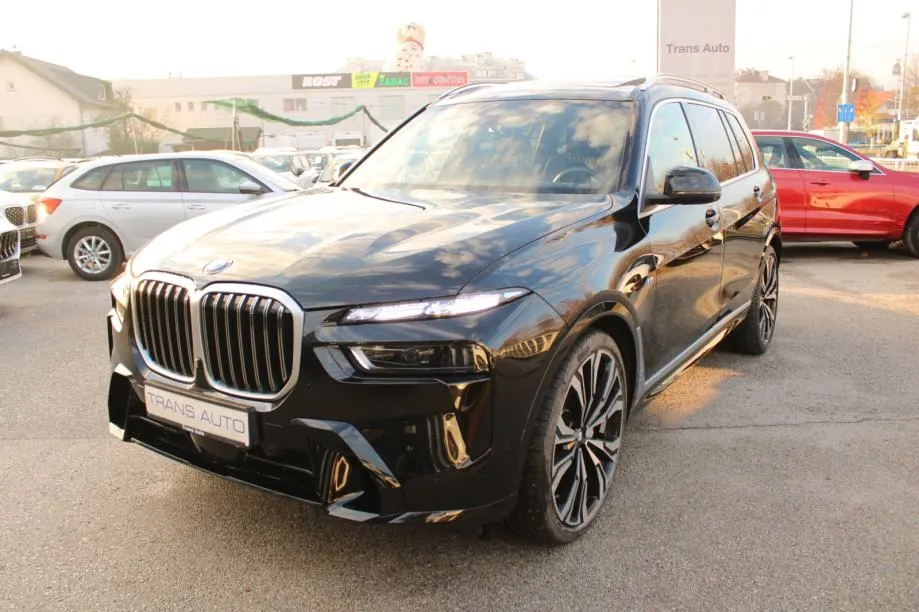 BMW X7 40d xDrive M-paket 7 sjedala *ZRAČNI OVJES, PANORAMA, HEAD-UP* - cover