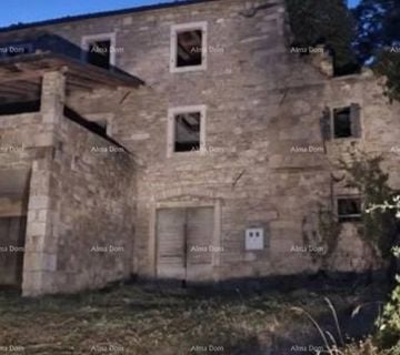 Dvije kamene kuće za renovaciju s velikim zemljištem – Motovun - cover