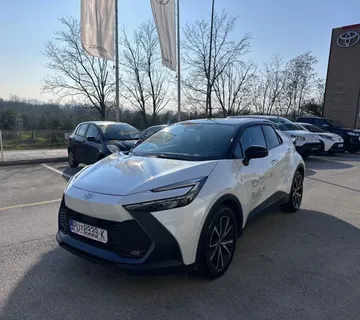 Toyota C-HR 2,0 PHEV CLUB TECH - cover