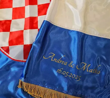 Svadbena zastava, svečana - cover