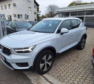 Volvo XC40 T4 PLUG-IN HYBRID - cover