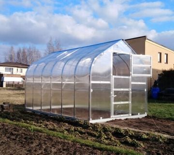 TOP staklenik KLASIKA STANDARD širina 2,5m+temelj+4/6 mm polikarbonat - cover