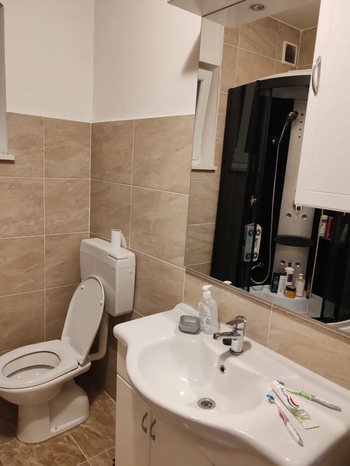 Smještaj za 8 radnika - Labin - cover