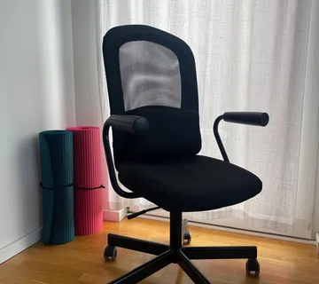 IKEA uredska stolica klasična - cover