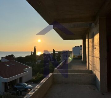 PRODAJA - STAN 82m2 U LUKSUZNOJ NOVOGRADNJI - POGLED NA MORE - KOŽINO - cover
