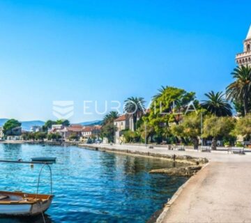 Split, Kaštel Štafilić, prekrasna vila za stanovanje i odmor - cover