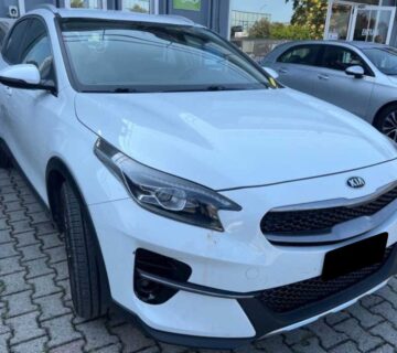 Kia XCeed 1.6CRDI DCT, JAMSTVO 12 MJESECI, u PDV-u - cover