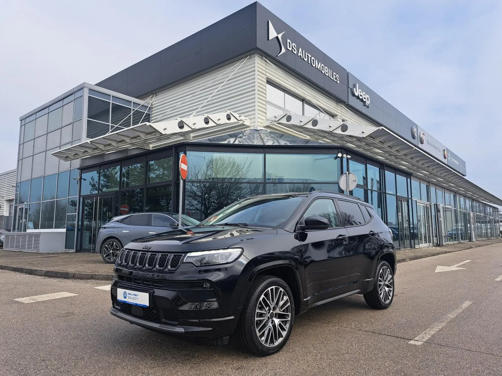 Jeep Compass 1.5 e-Hybrid 130 DCT FWD SUMMIT - cover