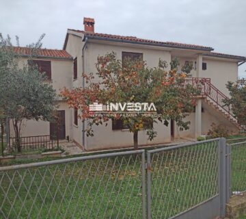 Poreč okolica, Samostojeća kuća sa 3 stambene jedinice, 330 m2 - cover