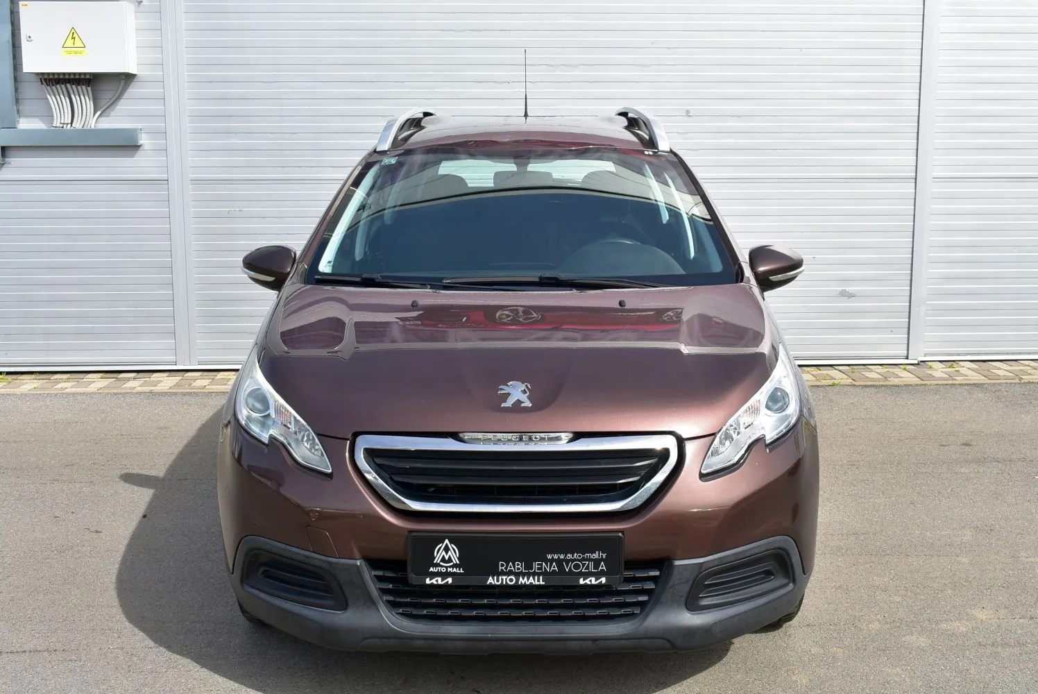 Peugeot 2008 1.6 HDI Access - cover