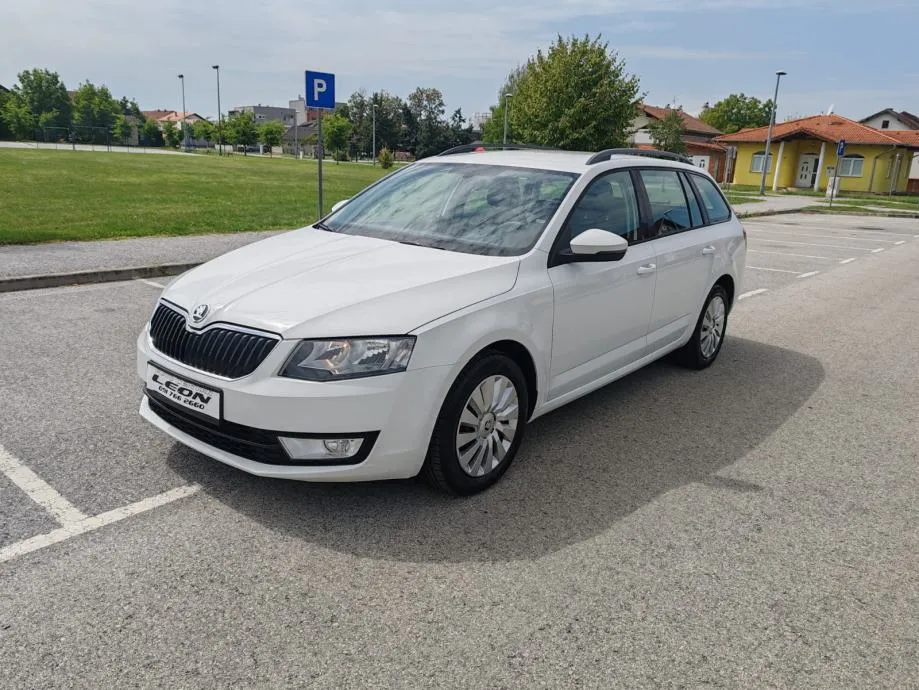 Škoda Octavia 1,6 TDI 2015 g. 4x4 KARTICE - cover