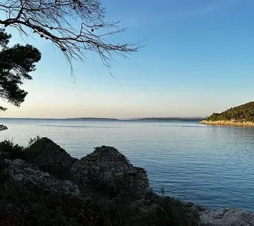 Građevinsko zemljište na prodaju - Vela Luka - cover