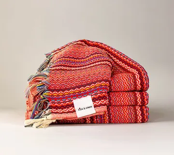 Peshtemal Azure, Scarlet - cover